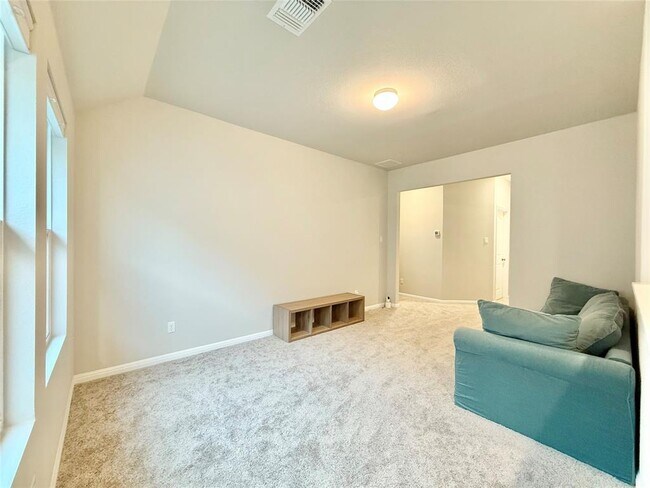 Building Photo - 923 Palo Brea Lp