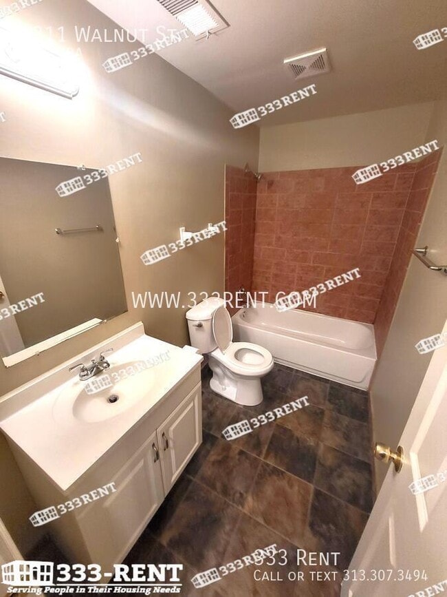 Building Photo - 9311 Walnut St