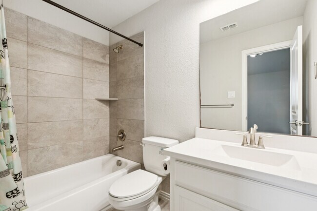 Building Photo - 3432 Belterra Dr