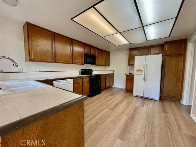Building Photo - 3370 Calle La Veta