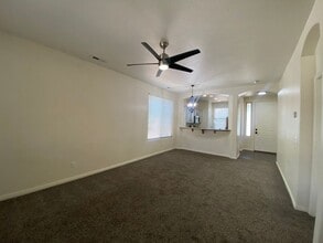 Building Photo - REMODELED TOWNHOME AVAILABLE FOR RENT