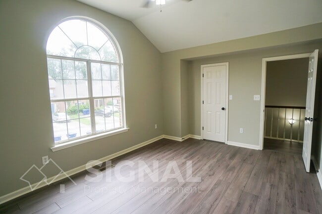 Building Photo - 112 Timberleaf Cir