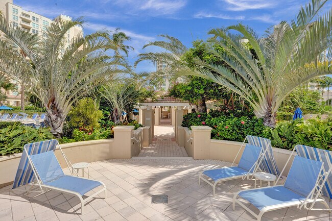 Building Photo - 3740 S Ocean Blvd