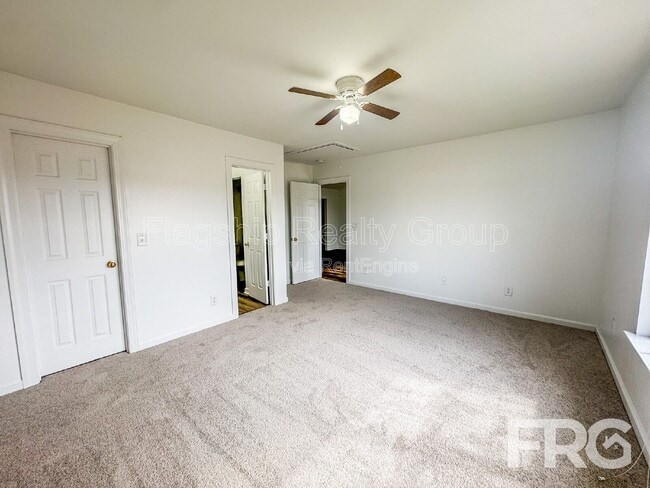 Building Photo - 5170 Deveron St