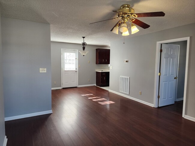 Building Photo - 3264 N Senseney Cir