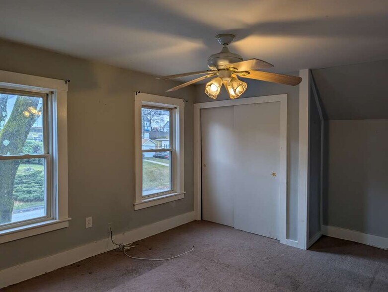 Building Photo - 91 Maplewood Ave