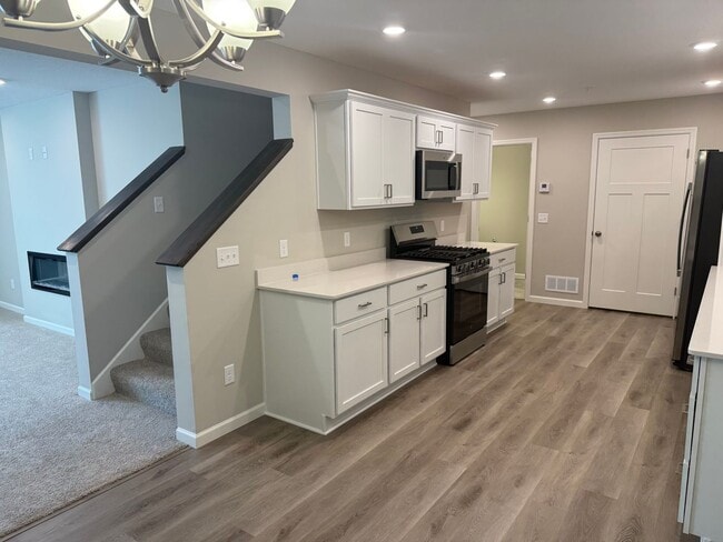 Building Photo - New Construction!  3 bedroom + loft area