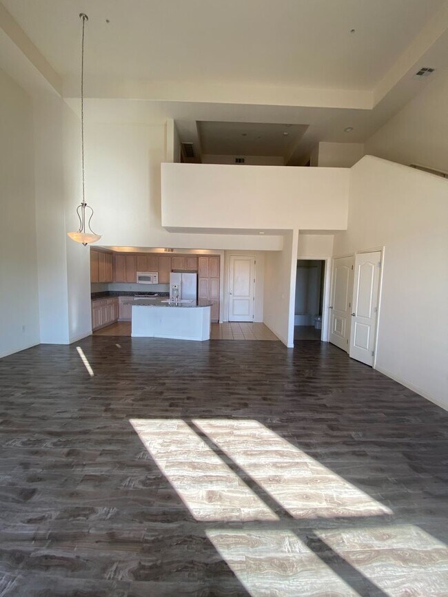 Building Photo - Beautiful, 2 story penthouse loft at the M...