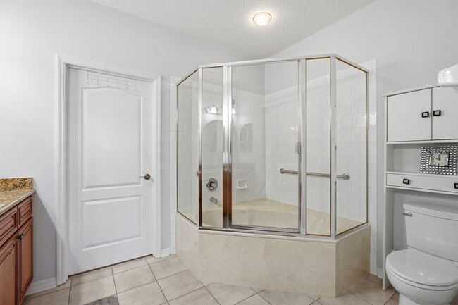 Building Photo - 1632 SW Harbour Isles Cir