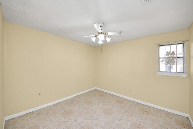 Building Photo - 8105 Lanham Ln