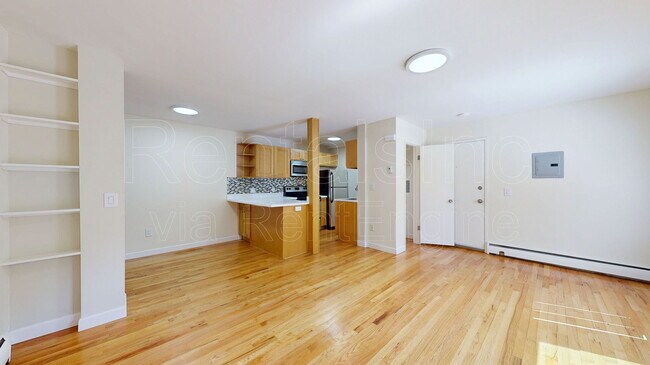 Building Photo - 740 Rhode Island St