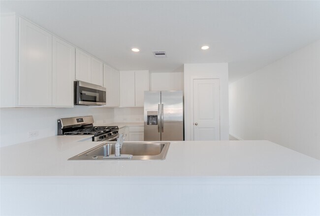 Building Photo - 14873 N Ascot Bnd Cir