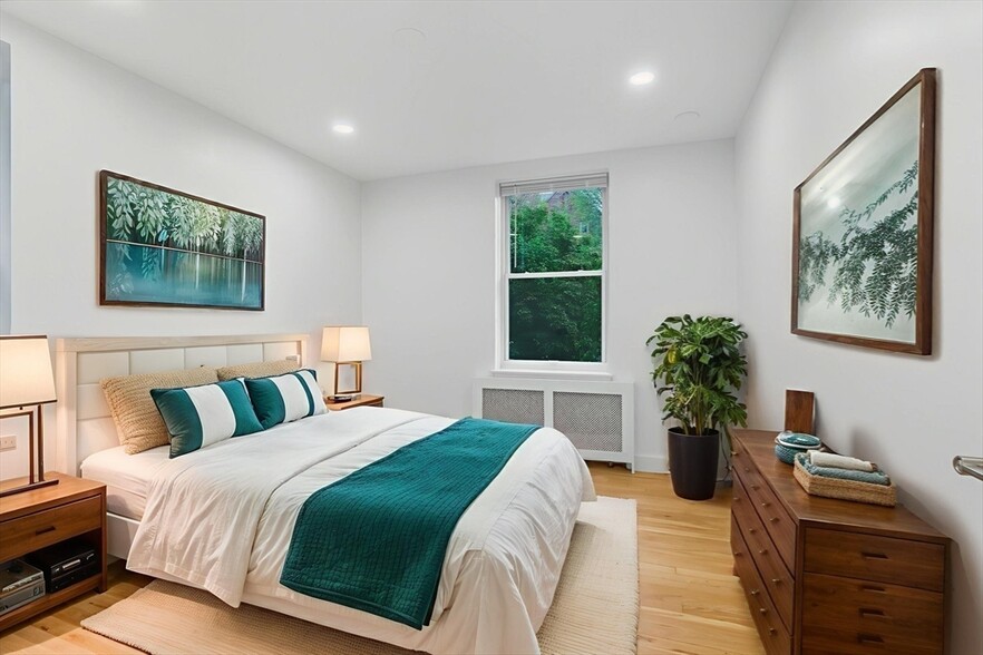 Building Photo - 141 Beaconsfield Rd