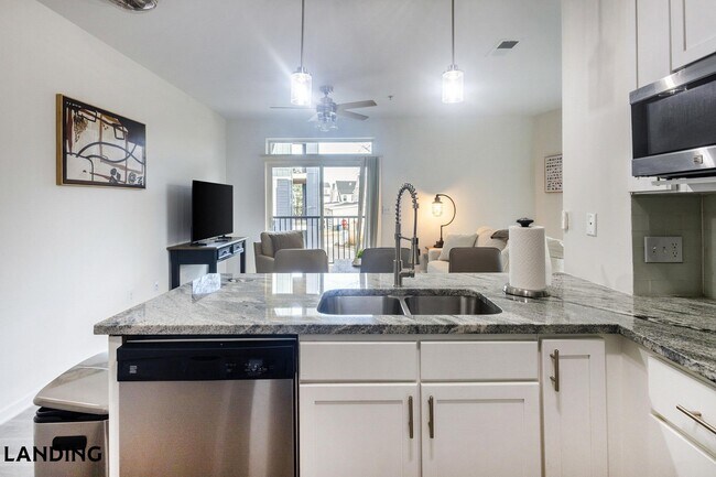 Building Photo - 4921 Pretty Lake Ave