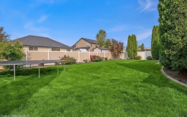 Building Photo - 2547 Blackberry Loop