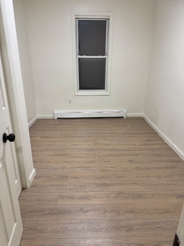 Building Photo - 587 Grove St