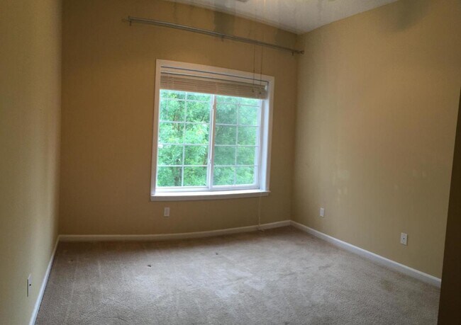 Building Photo - 1100 Kennesaw Ridge Rd