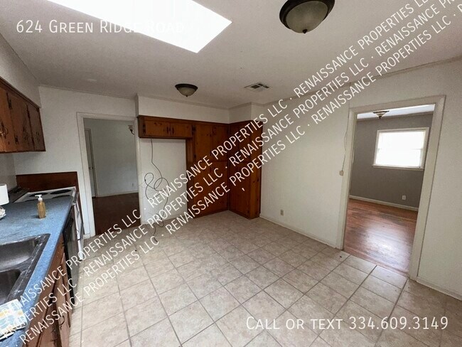 Building Photo - 624 Green Ridge Rd