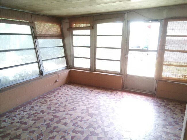 Building Photo - 5160 102nd Way N