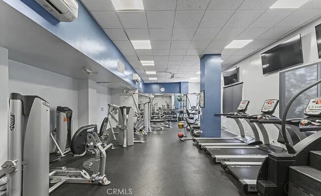 Building Photo - 10501 Wilshire Blvd