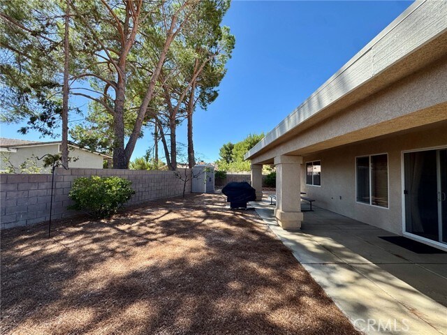 Building Photo - 18015 Wildwood Dr