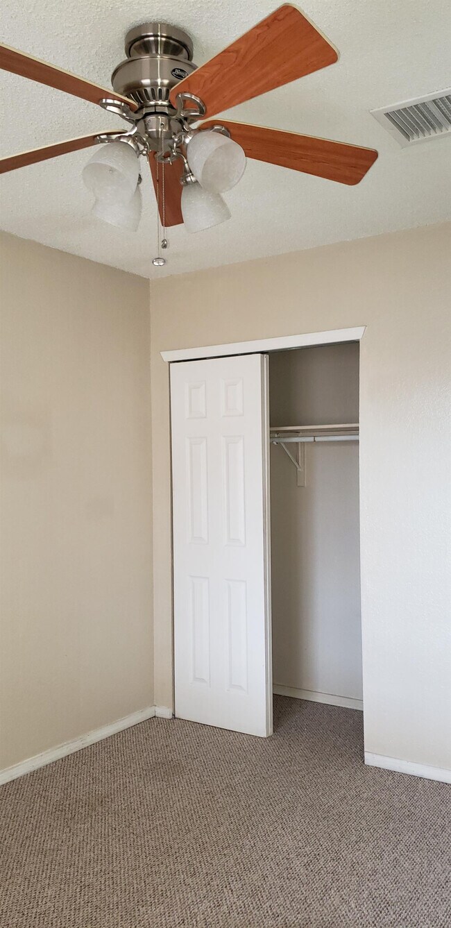 Building Photo - 11526 Tony Ponce Dr