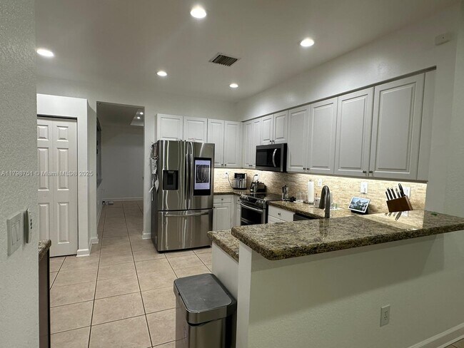 Building Photo - 15549 SW 150th St