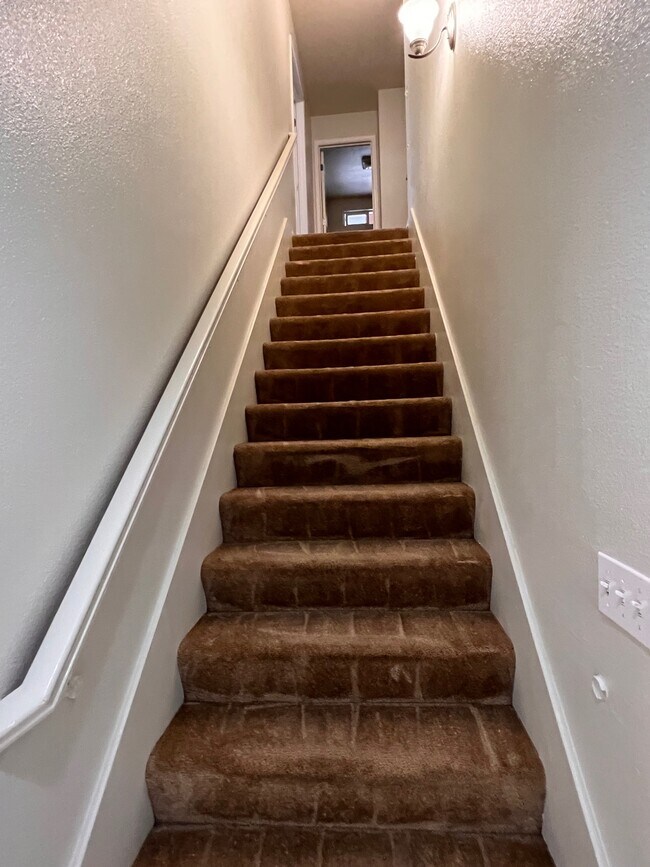 Building Photo - 415 Hetherington Cir