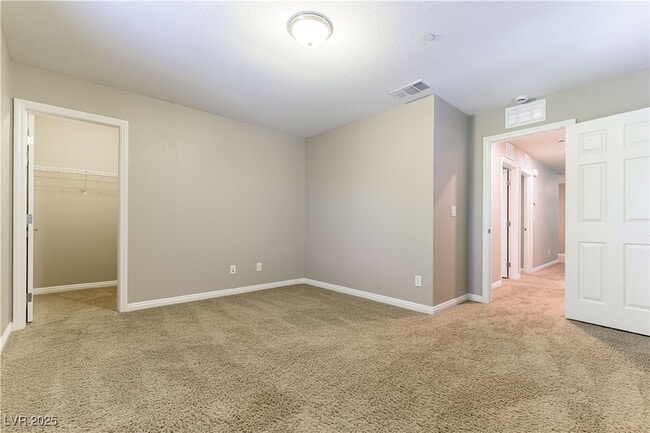 Building Photo - 1433 Overseer Ave
