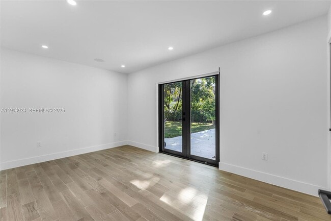 Building Photo - 7760 SW 125th Terrace