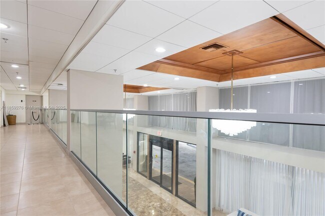 Building Photo - 6061 Collins Ave