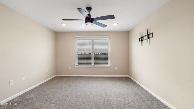 Building Photo - 7115 Shimano Way