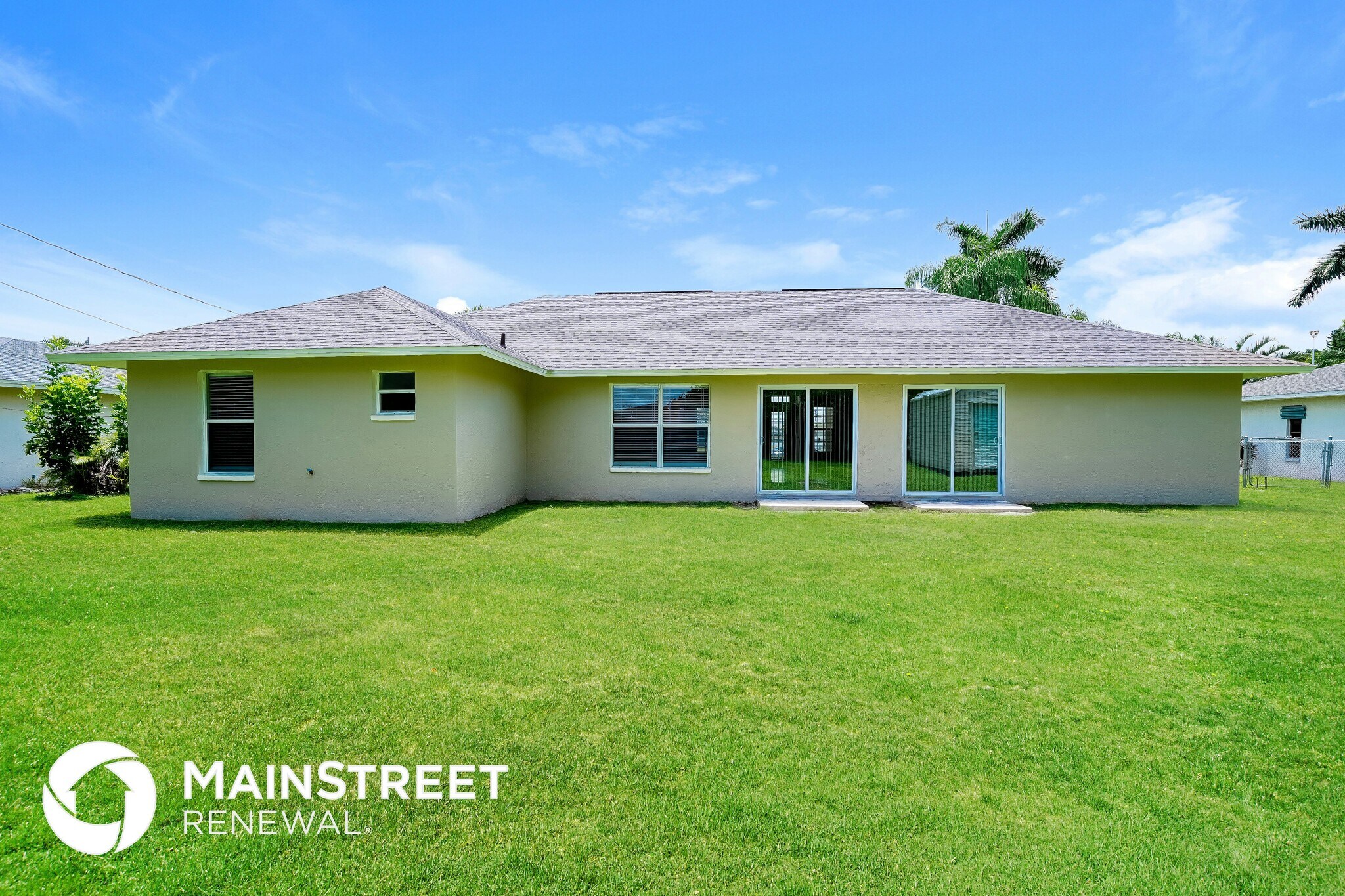 Building Photo - 2221 NE 3rd St