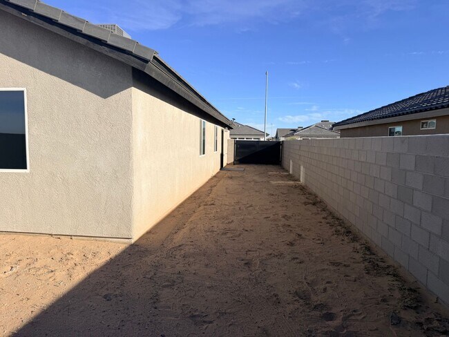 Building Photo - Almost New Three Bedroom Two Bath Home