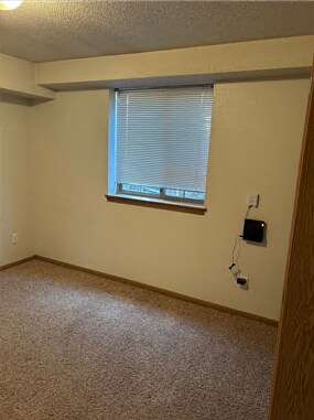 Building Photo - 2868 Coral Ct