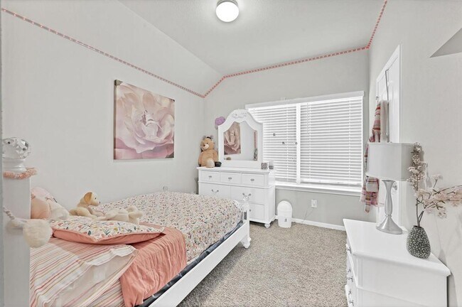 Building Photo - 16223 Neff Park Dr
