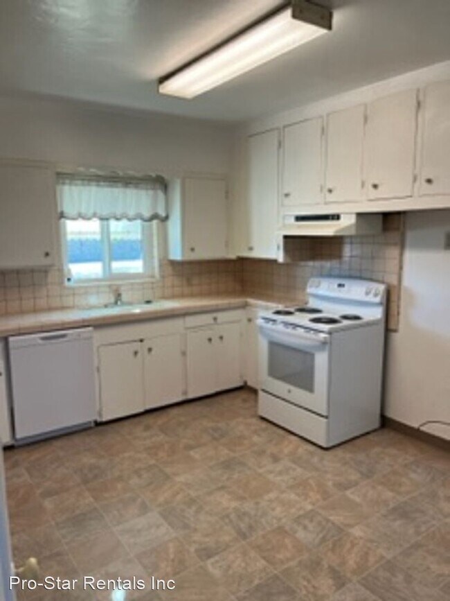 Building Photo - 4 br, 2 bath House - 23508 Fremont Ave