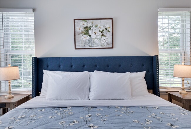 Building Photo - 49 Driftwood Dr