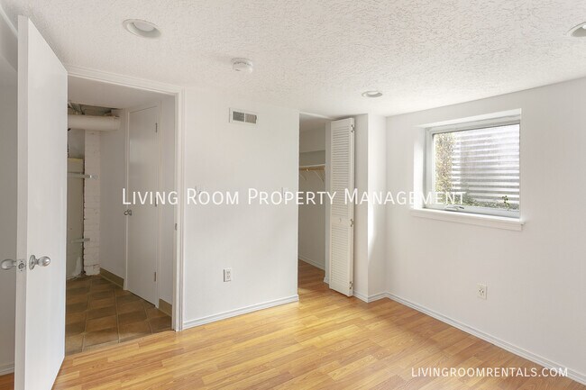 Building Photo - 4451 SE 29th Ave