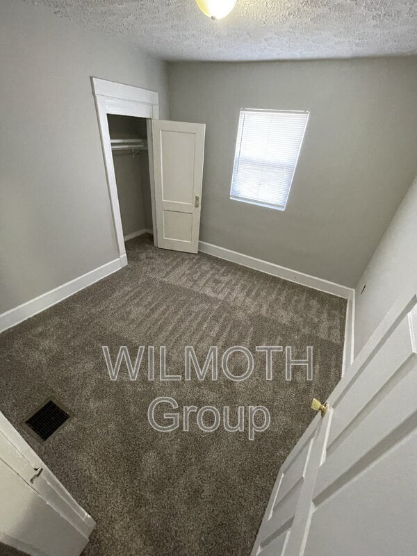 Building Photo - 37 N Randolph St