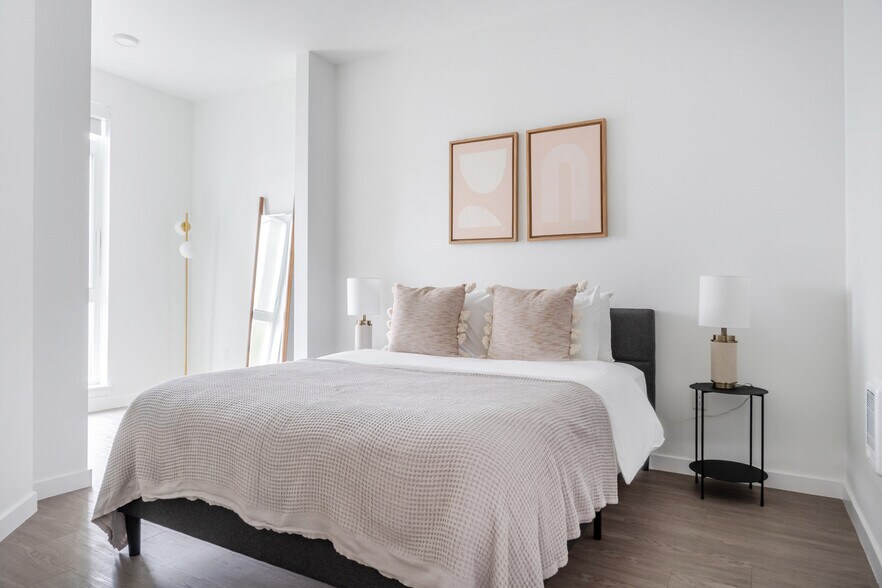 Building Photo - 17675 NE 69th Ct