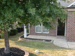 Building Photo - 3631 Mossland Dr
