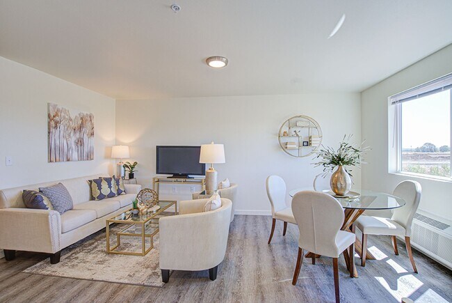 Building Photo - Country Living with Modern Flair: Wake up to the sounds of nature, Live Minutes from Everything