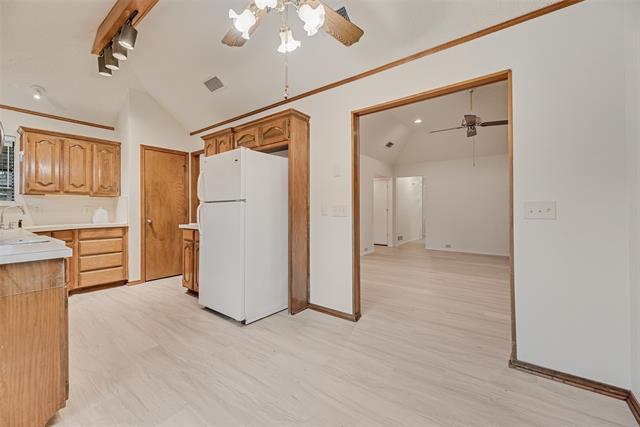 Building Photo - 2209 Winona Dr