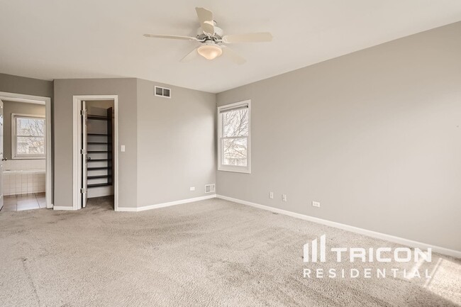 Building Photo - 4805 Goodhue Ln