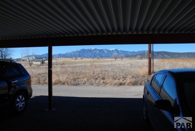 Building Photo - Spacious 2 Bedroom Condo