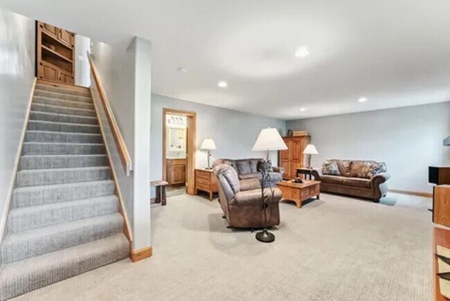 Building Photo - 91791 Ryan Gulch Rd