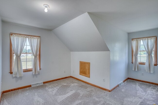 Building Photo - 259 Blackbird Forest Rd