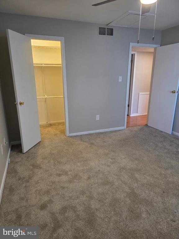 Building Photo - 311 Gregorys Way