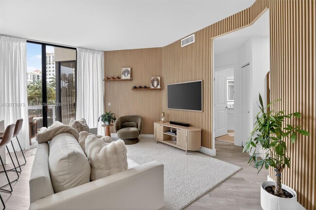 Building Photo - 20185 E Country Club Dr